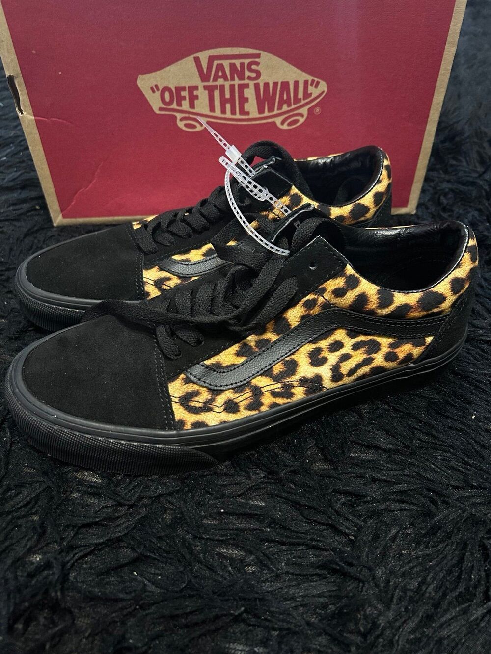 Vans Old Skool black suede animal print lace up shoes sneakers women's 8.5 new